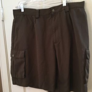 FINAL MARKDOWN Men’s Croft & barrow cargo style shorts 38